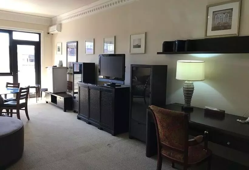 هتل Loumaile Lodge