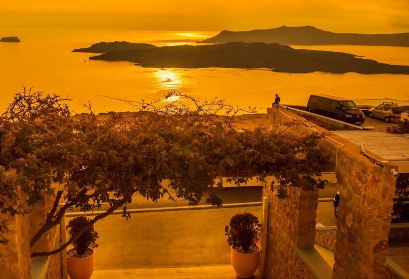 هتل Nautilus Dome