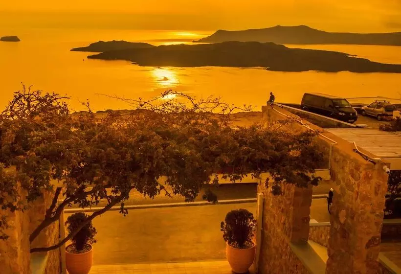 هتل Nautilus Dome