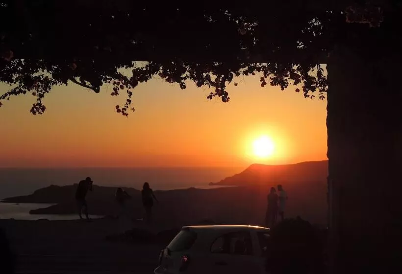 هتل Nautilus Dome