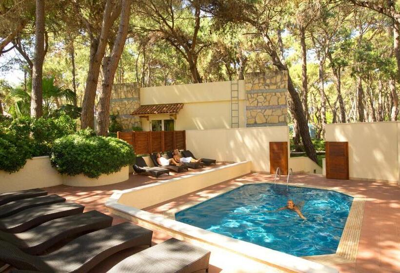 هتل Robinson Pamfilya All Inclusive