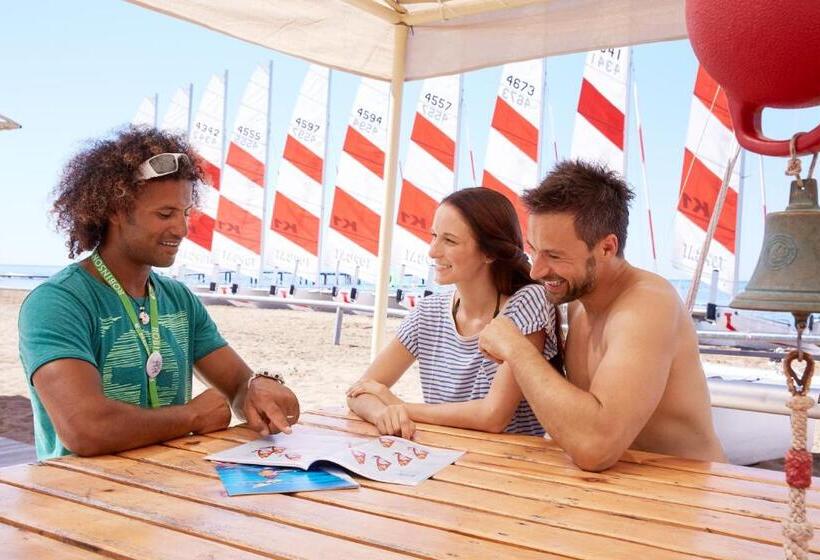 هتل Robinson Pamfilya All Inclusive