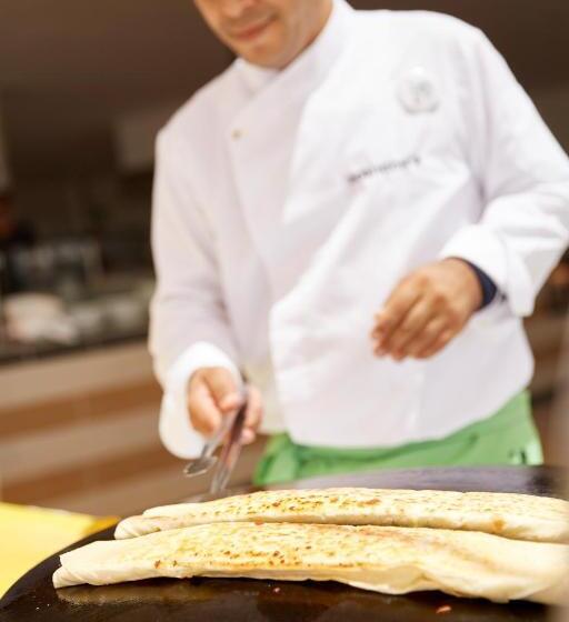 هتل Robinson Pamfilya All Inclusive