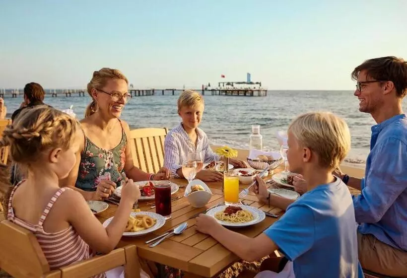 هتل Robinson Pamfilya All Inclusive