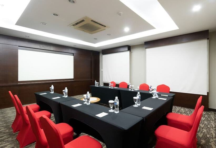 בית מלון כפרי Swissbelinn Baloi Batam