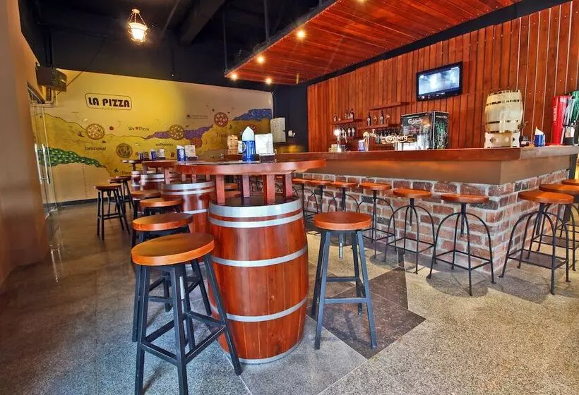 Отель Swissbelinn Baloi Batam