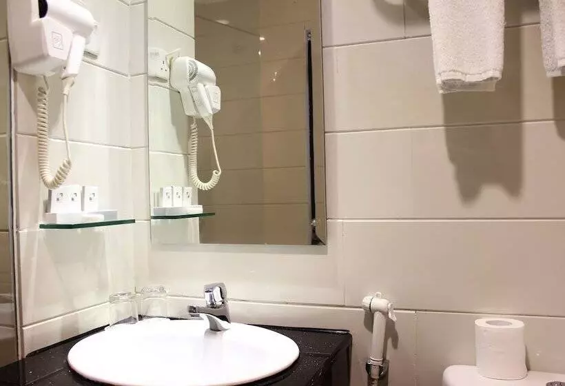 Отель Swissbelinn Baloi Batam