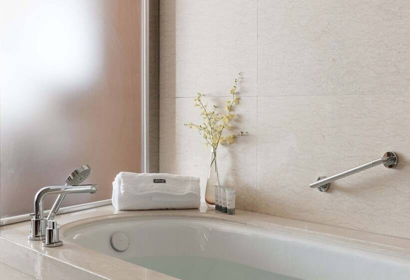 Hotel The Westin Nanjing Xuanwu Lake