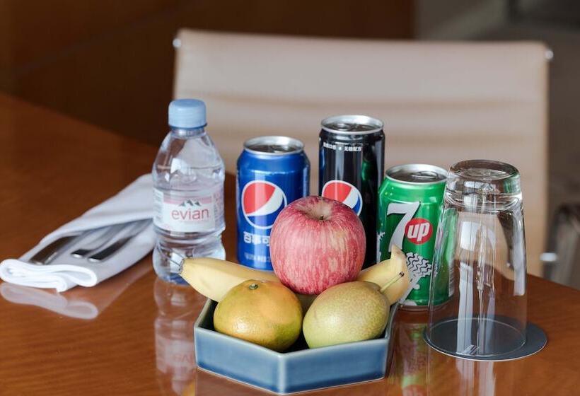 Hotel The Westin Nanjing Xuanwu Lake