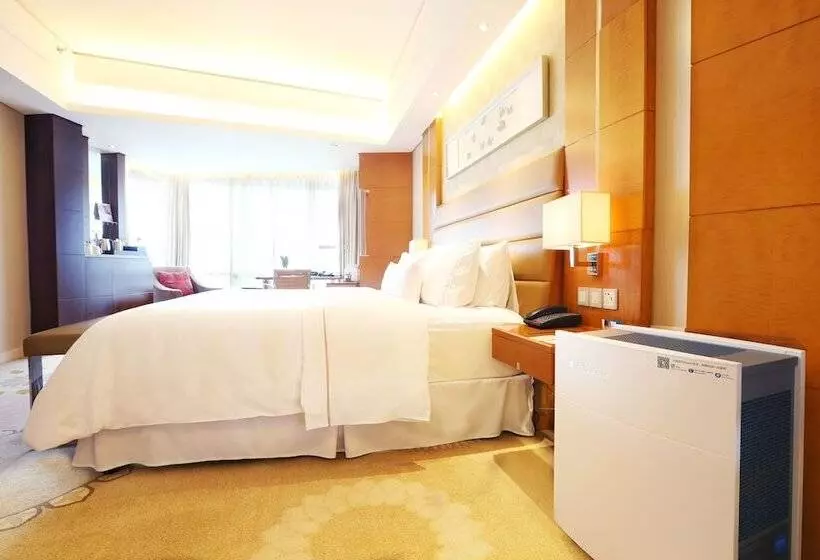 هتل The Westin Nanjing Xuanwu Lake