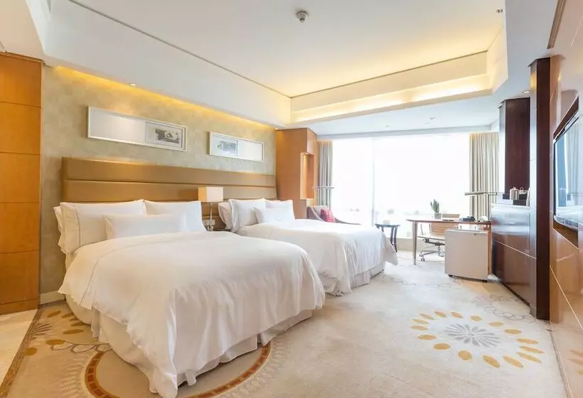 هتل The Westin Nanjing Xuanwu Lake