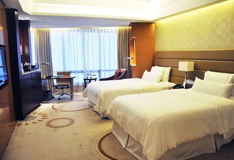 هتل The Westin Nanjing Xuanwu Lake