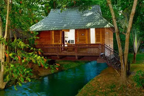 호텔 Waterscapes (KTDC)