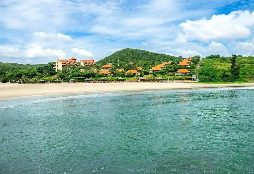 Romana Resort & Spa