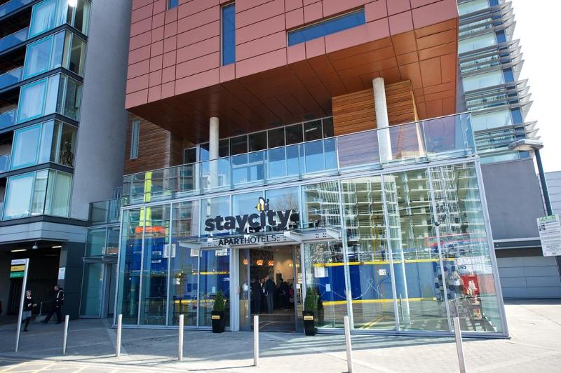 Staycity Serviced Apartments London Heathrow