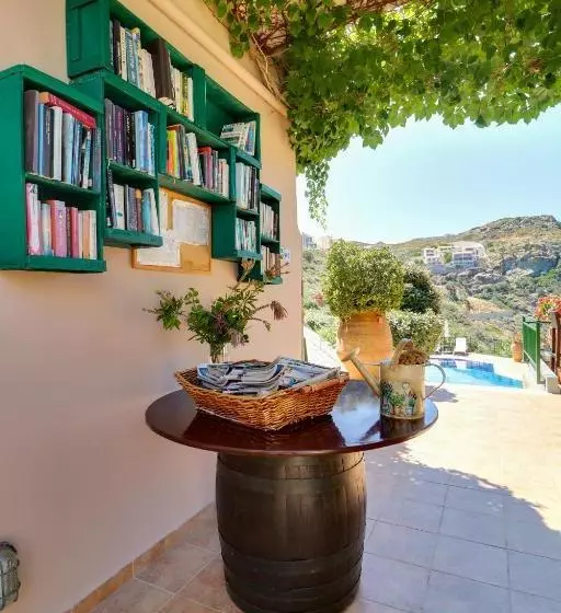 Erivolos Studios & Apartments