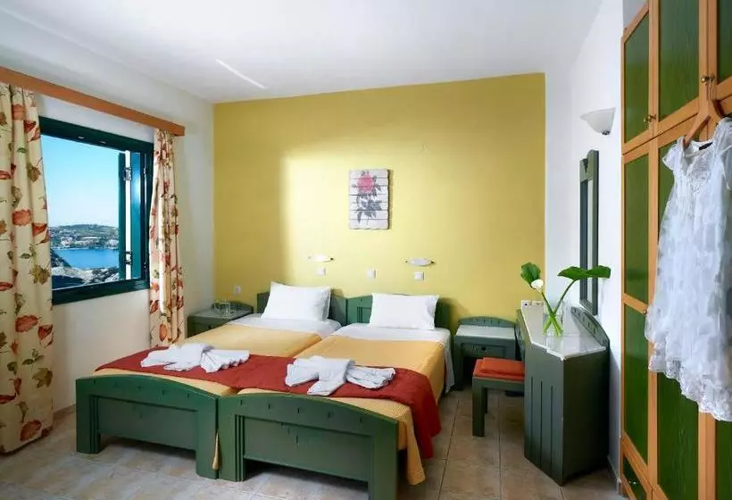 Erivolos Studios & Apartments