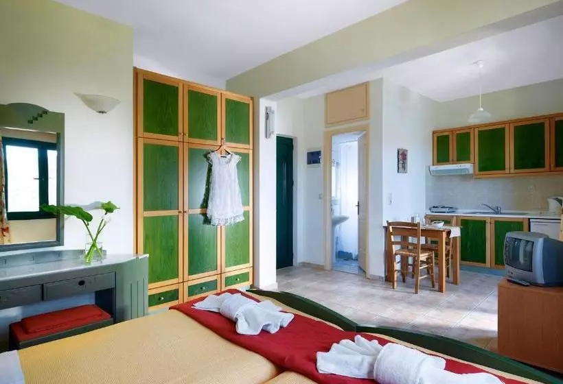 Erivolos Studios & Apartments