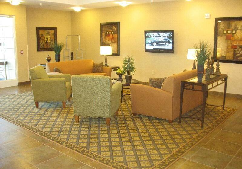 هتل Candlewood Suites Indianapolis Northwest, An Ihg