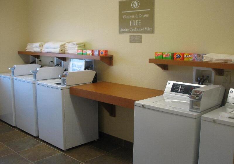 هتل Candlewood Suites Indianapolis Northwest, An Ihg