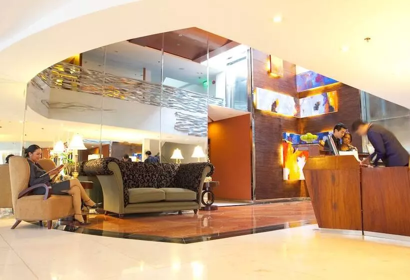 בית מלון כפרי Celeste Makati