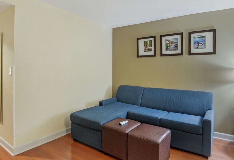 فندق Comfort Suites At Virginia Center Commons