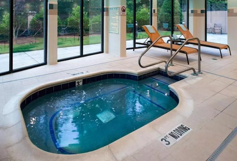 호텔 Courtyard High Point