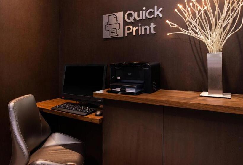 فندق Courtyard High Point