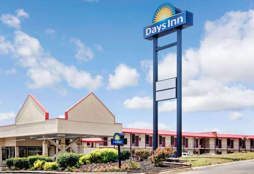 בית מלון כפרי Days Inn By Wyndham Knoxville West