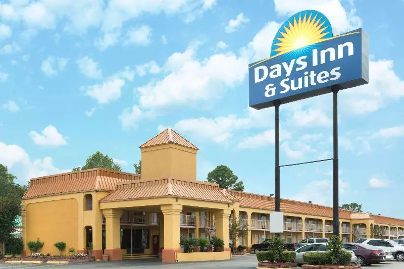 호텔 Days Inn & Suites By Wyndham Vicksburg