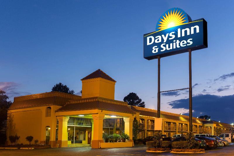 فندق Days Inn & Suites By Wyndham Vicksburg