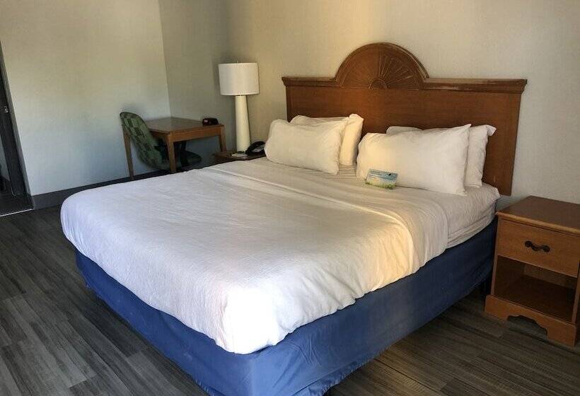 فندق Days Inn & Suites By Wyndham Vicksburg