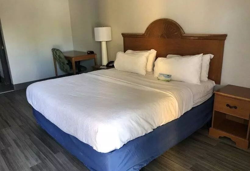 호텔 Days Inn & Suites By Wyndham Vicksburg