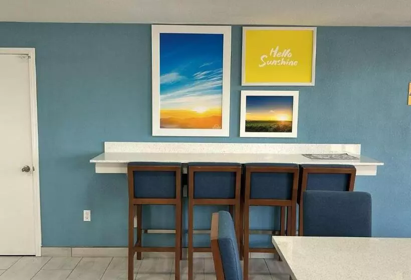 호텔 Days Inn & Suites By Wyndham Vicksburg