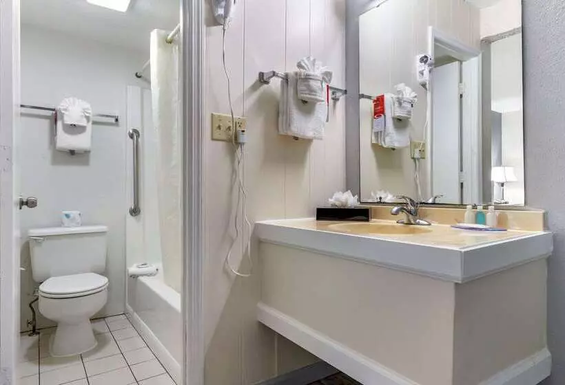 Отель Econo Lodge Of Conway