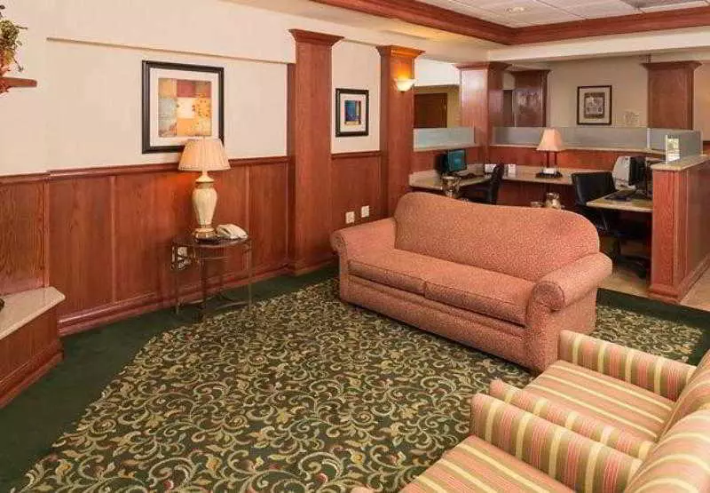 Отель Fairfield Inn & Suites By Marriott Lafayette South