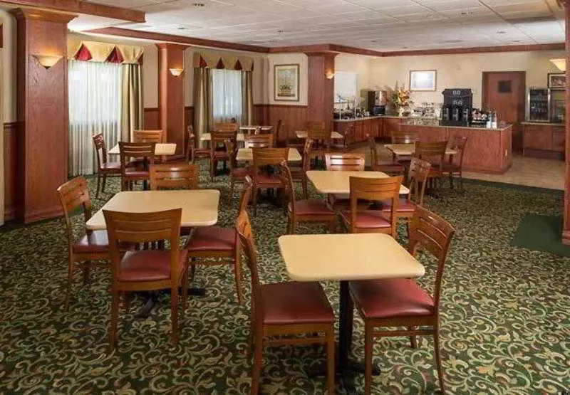 Отель Fairfield Inn & Suites By Marriott Lafayette South