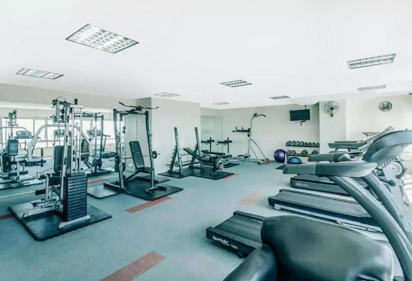 Greenhills Elan Hotel Modern