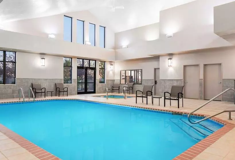 Holiday Inn Express Hotel & Suites Gillette, An Ihg