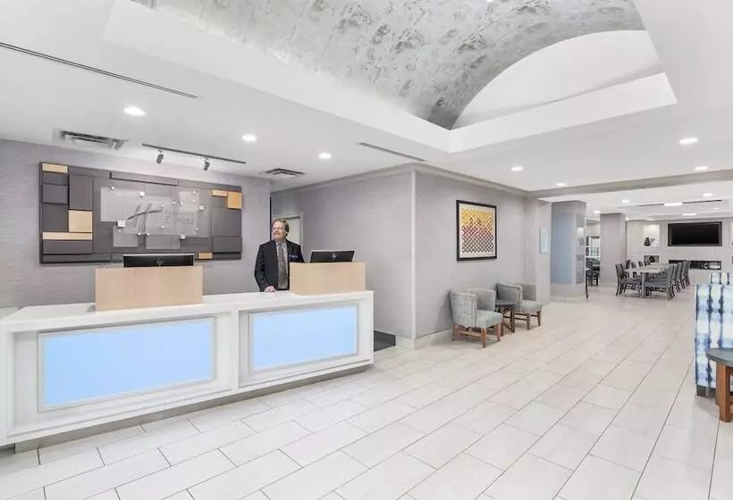 Holiday Inn Express Hotel & Suites Greenville I 85 & Woodruff Road, An Ihg