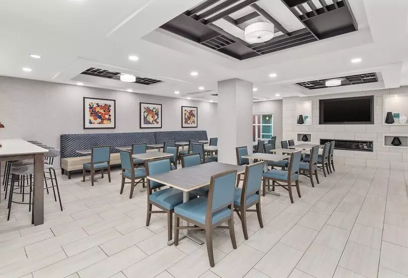 Holiday Inn Express Hotel & Suites Greenville I 85 & Woodruff Road, An Ihg