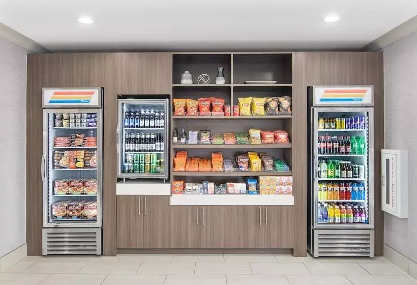 Holiday Inn Express Hotel & Suites Greenville I 85 & Woodruff Road, An Ihg