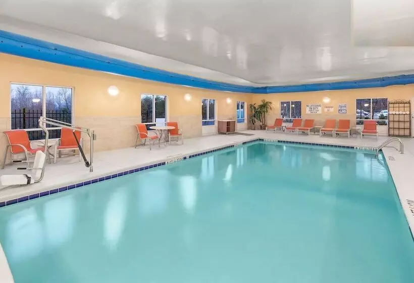 Holiday Inn Express Hotel & Suites Greenville I 85 & Woodruff Road, An Ihg