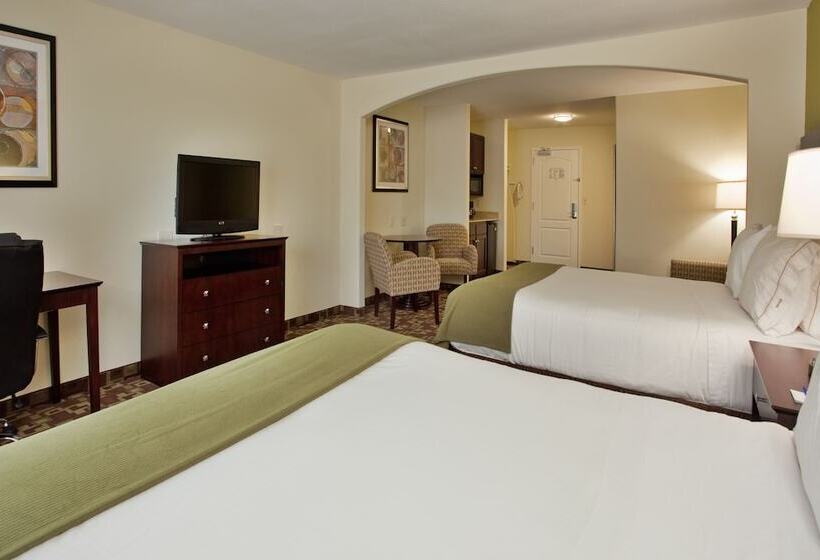 Holiday Inn Express Hotel & Suites Kansas City Sports Complex, An Ihg