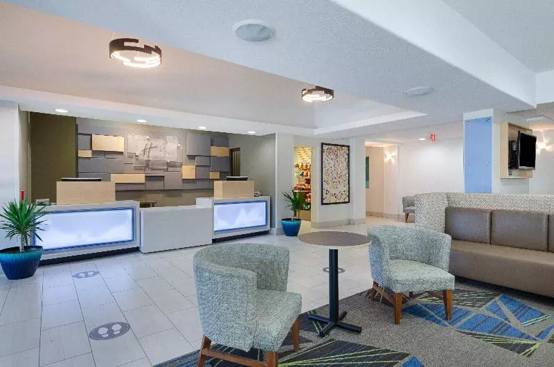 Holiday Inn Express Hotel & Suites Weston, An Ihg
