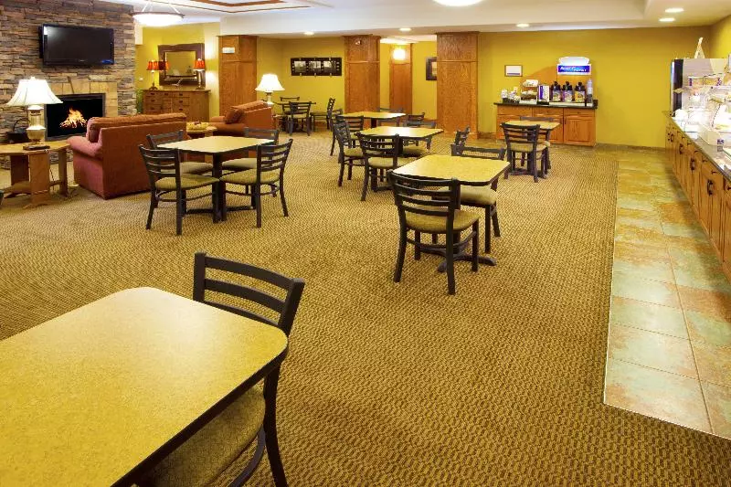 Holiday Inn Express Hotel & Suites Weston, An Ihg