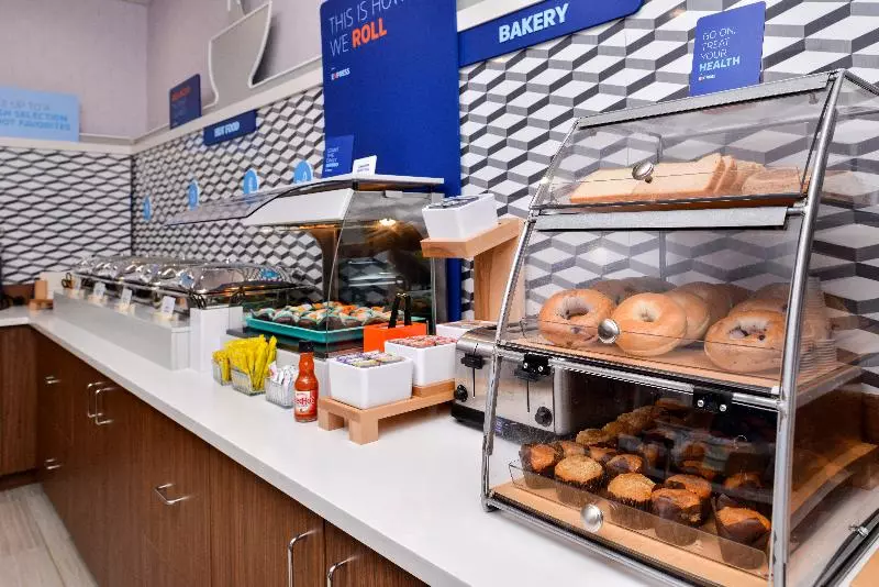 Holiday Inn Express Hotel & Suites Cincinnati   Mason, An Ihg