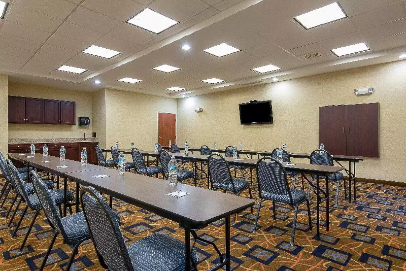 ホテル Holiday Inn Express And Suites Lafayette East, An Ihg