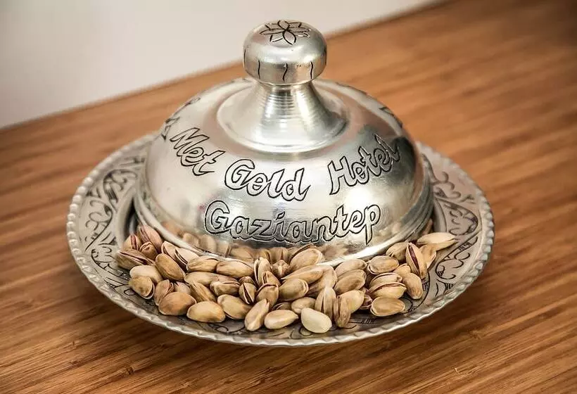 هتل Met Gold