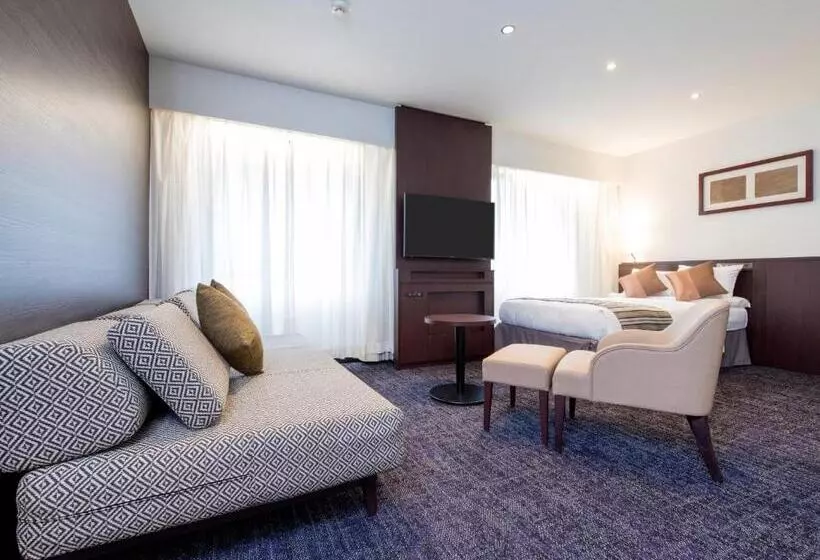 בית מלון כפרי Mystays Fukuoka Tenjin